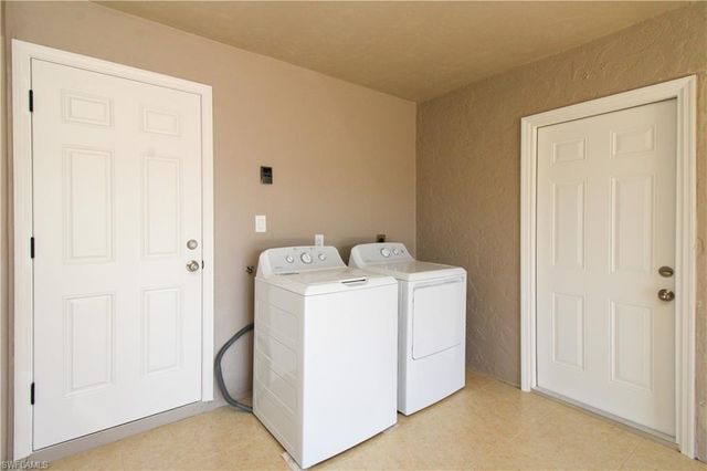 615 108th AVE N, Naples, FL 34108