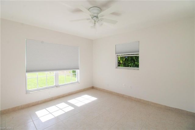 615 108th AVE N, Naples, FL 34108