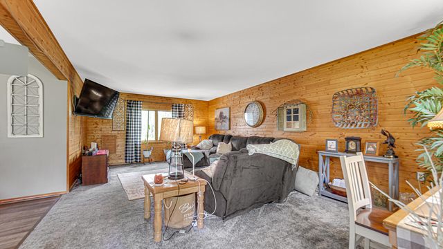 746 W 700 N, Hobart, IN 46342
