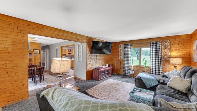 746 W 700 N, Hobart, IN 46342