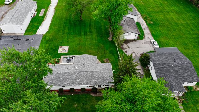 746 W 700 N, Hobart, IN 46342