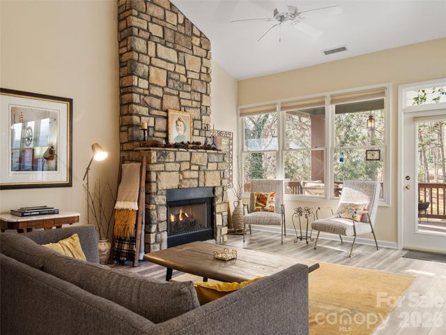 47 Ridgetop Circle 202, Brevard, NC 28712