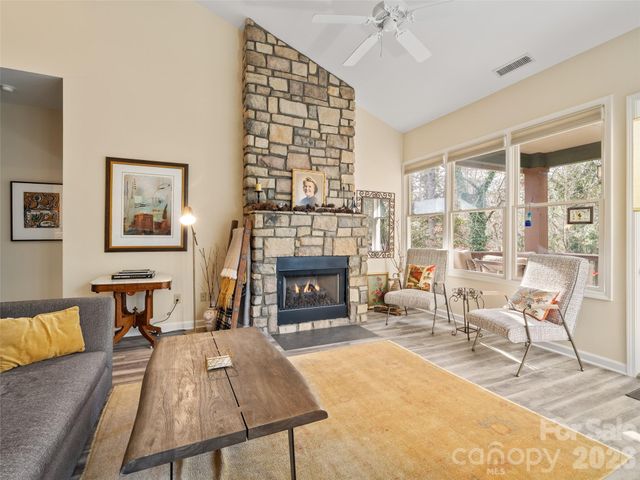 47 Ridgetop Circle 202, Brevard, NC 28712