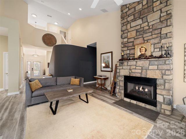 47 Ridgetop Circle 202, Brevard, NC 28712