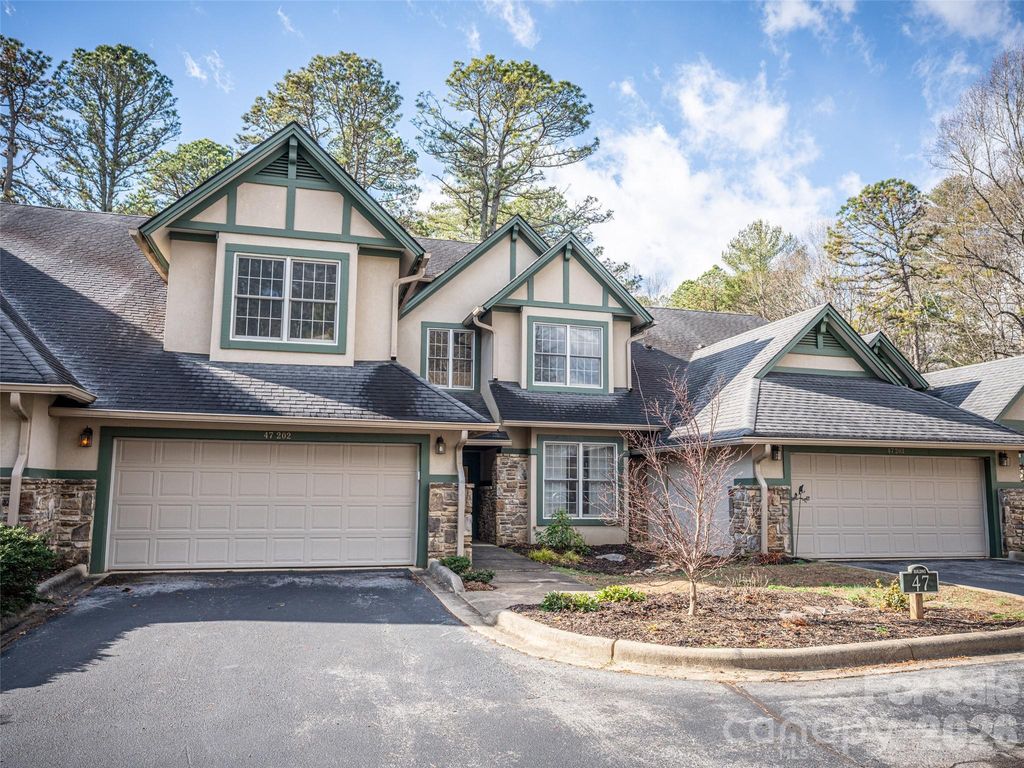 47 Ridgetop Circle 202, Brevard, NC 28712