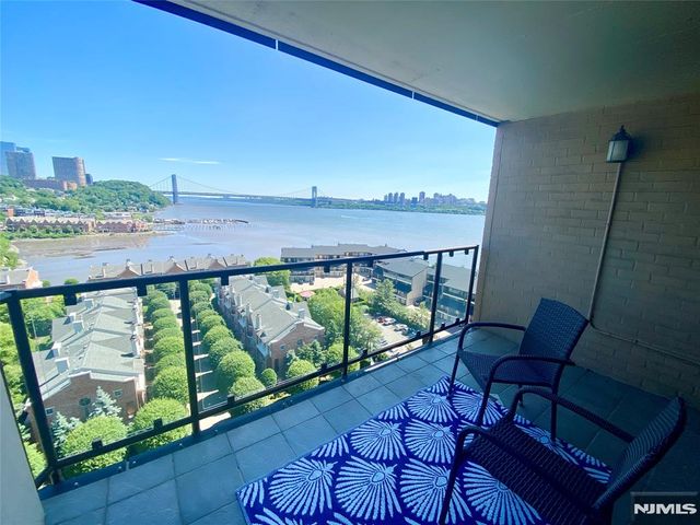 1203 River Road 14C, Edgewater, NJ 07020