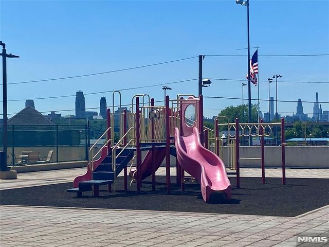 1203 River Road 14C, Edgewater, NJ 07020