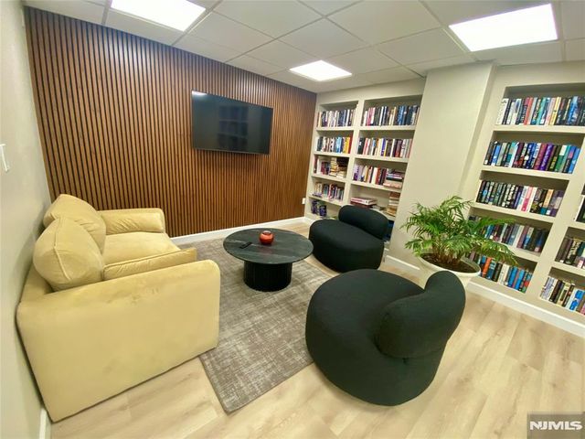 1203 River Road 14C, Edgewater, NJ 07020