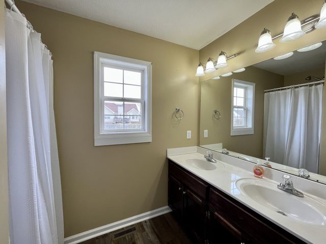 3643 Cindy Jo Dr, S, Clarksville, TN 37040