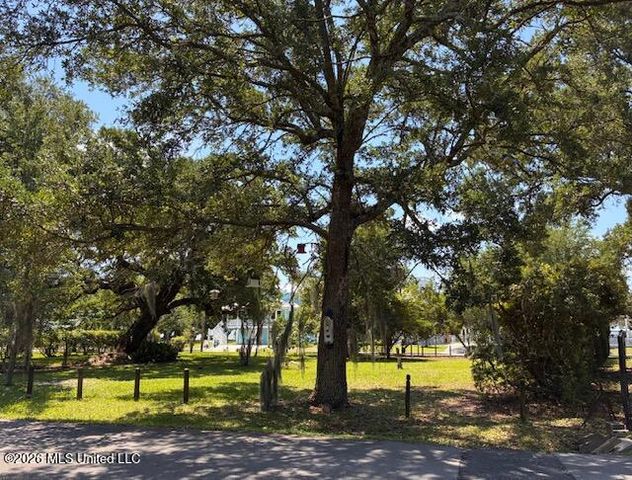 722 2nd Street, Gulfport, MS 39501