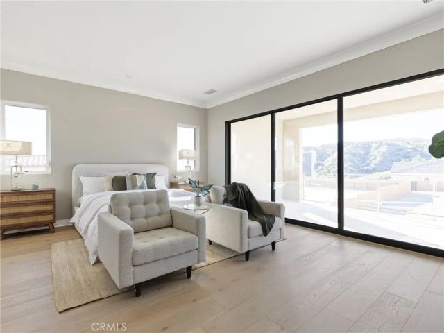 11913 Red Hawk Lane, Porter Ranch, CA 91326