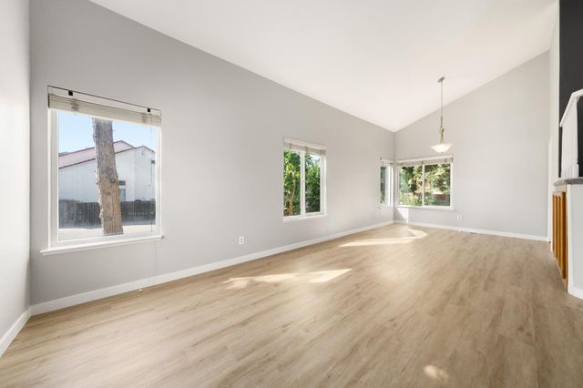 8317 Dalkeith Way, Antelope, CA 95843