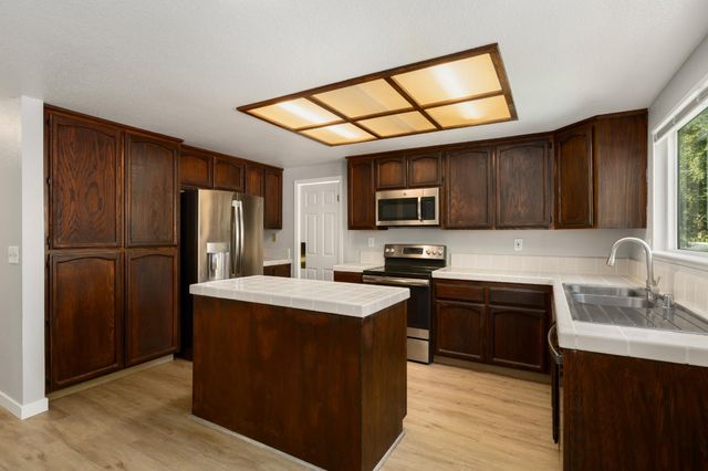 8317 Dalkeith Way, Antelope, CA 95843