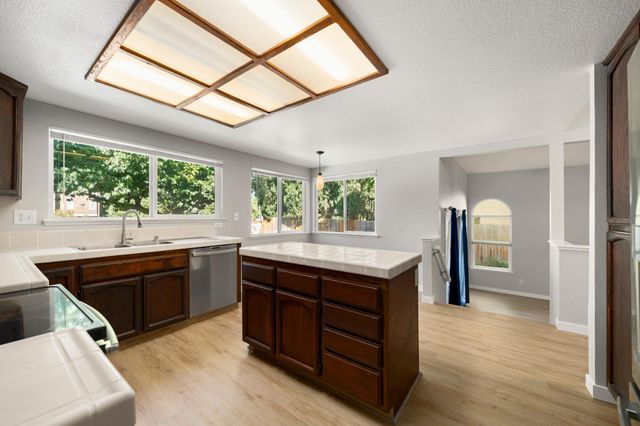 8317 Dalkeith Way, Antelope, CA 95843