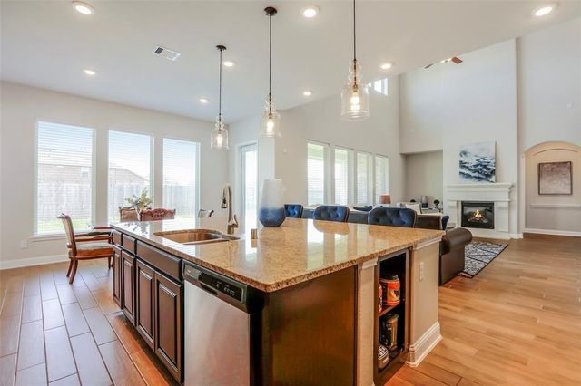 1815 Carriage Oaks Ln, Katy, TX 77494