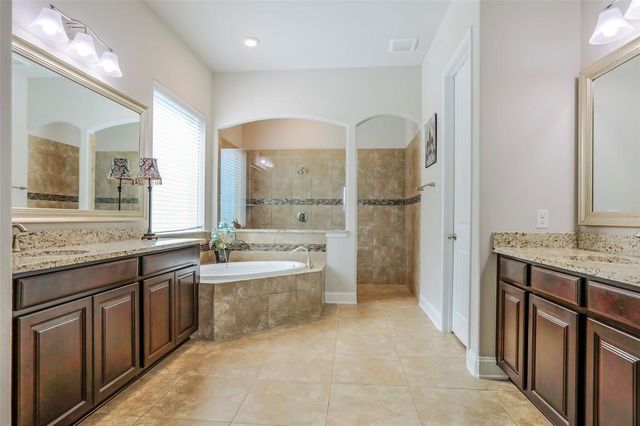 1815 Carriage Oaks Ln, Katy, TX 77494