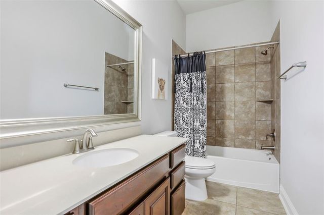 1815 Carriage Oaks Ln, Katy, TX 77494