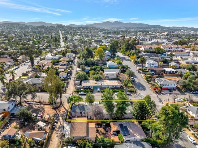 406 26 S Grape St, Escondido, CA 92025