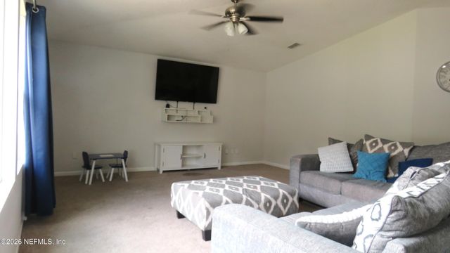 8566 THAD Court, Jacksonville, FL 32210