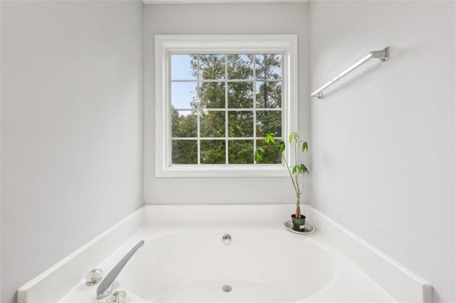 445 Jennifer Springs Drive, Monroe, GA 30656