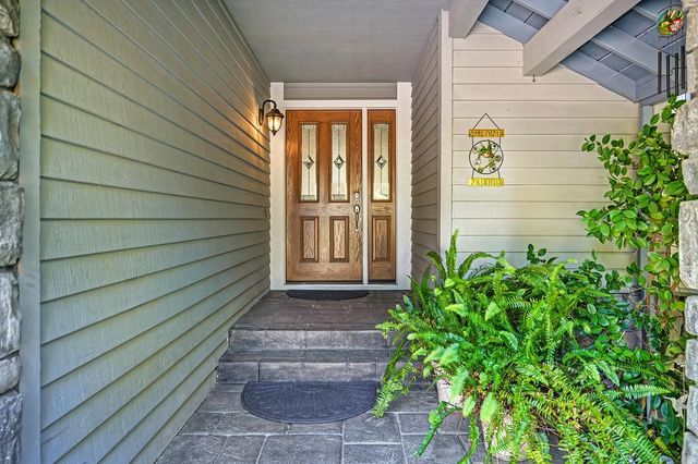8536 Kenneth Creek Ln, Fair Oaks, CA 95628
