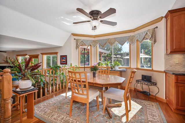 8536 Kenneth Creek Ln, Fair Oaks, CA 95628