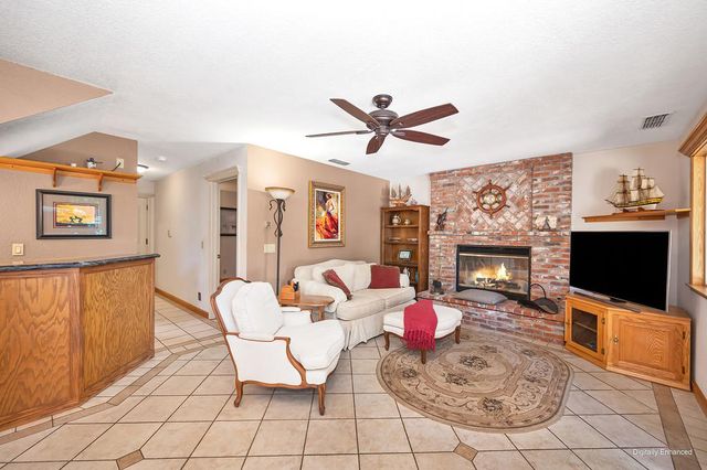 8536 Kenneth Creek Ln, Fair Oaks, CA 95628