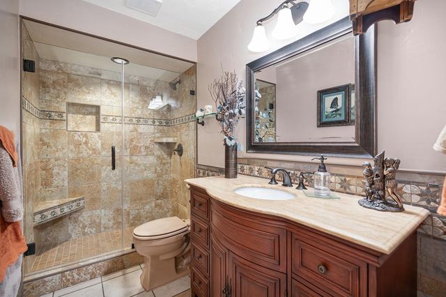 8536 Kenneth Creek Ln, Fair Oaks, CA 95628