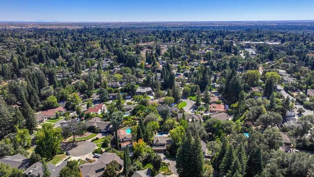 8536 Kenneth Creek Ln, Fair Oaks, CA 95628