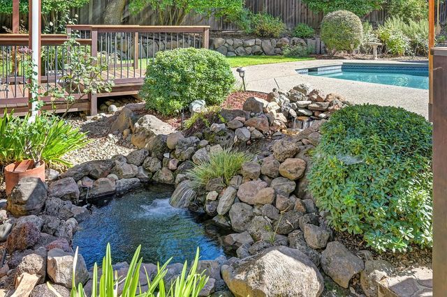 8536 Kenneth Creek Ln, Fair Oaks, CA 95628