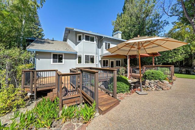 8536 Kenneth Creek Ln, Fair Oaks, CA 95628