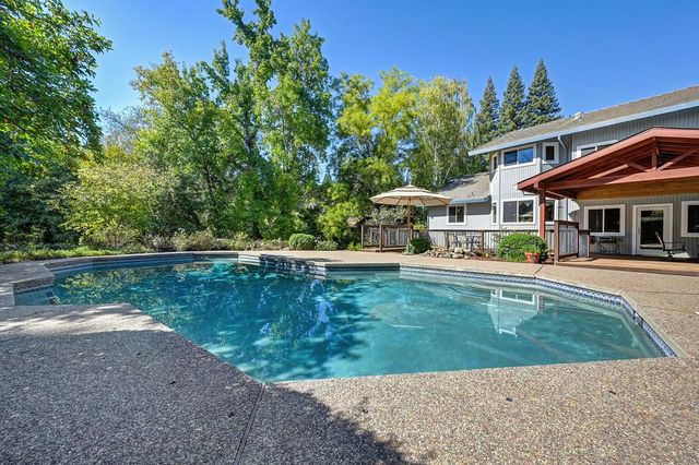 8536 Kenneth Creek Ln, Fair Oaks, CA 95628