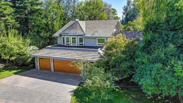 8536 Kenneth Creek Ln, Fair Oaks, CA 95628