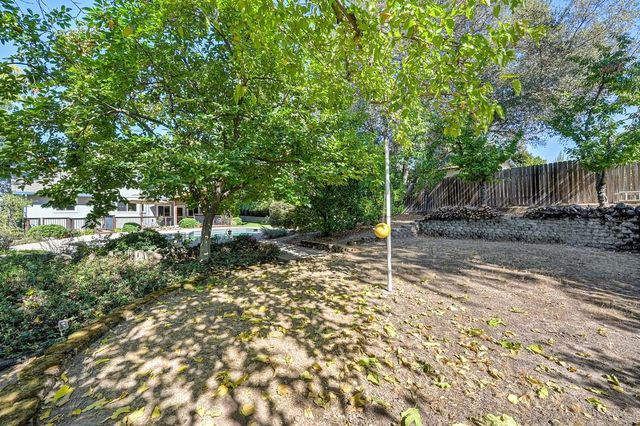 8536 Kenneth Creek Ln, Fair Oaks, CA 95628