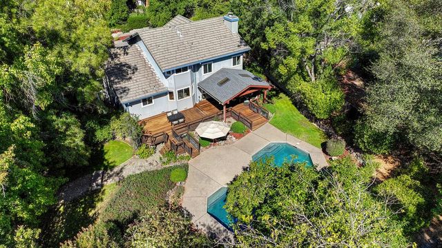 8536 Kenneth Creek Ln, Fair Oaks, CA 95628