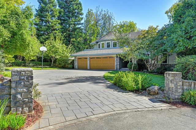 8536 Kenneth Creek Ln, Fair Oaks, CA 95628