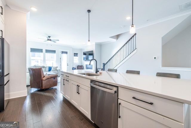 102 Wilburn Lane, Decatur, GA 30030