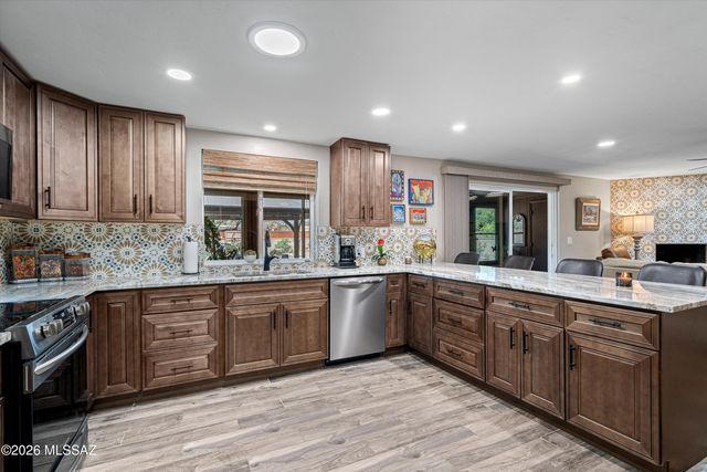 2121 N Colter, Tucson, AZ 85715