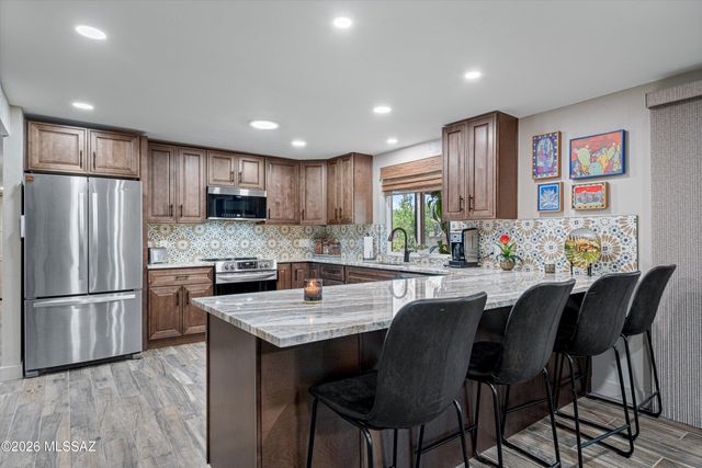 2121 N Colter, Tucson, AZ 85715