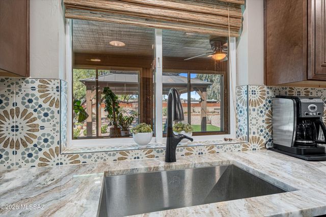 2121 N Colter, Tucson, AZ 85715