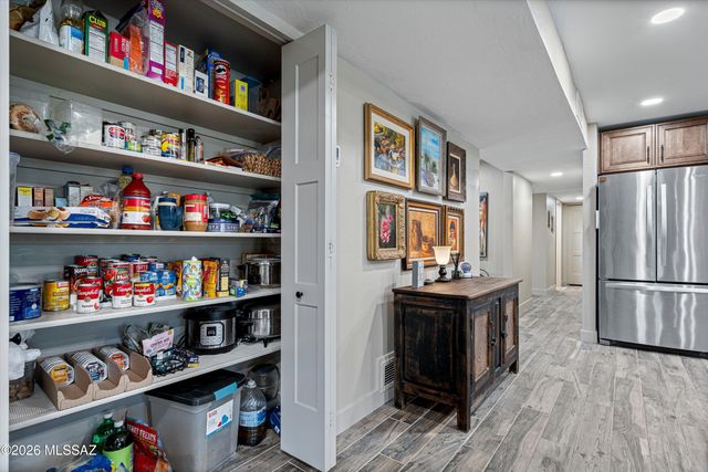 2121 N Colter, Tucson, AZ 85715