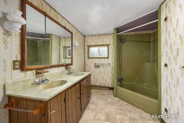 1569 S Sheridan Road, Stanton, MI 48888