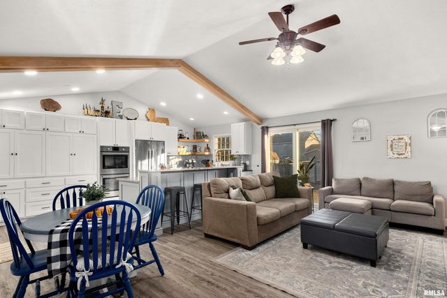 1918 STONERIDGE, Washington, IL 61571