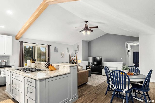 1918 STONERIDGE, Washington, IL 61571