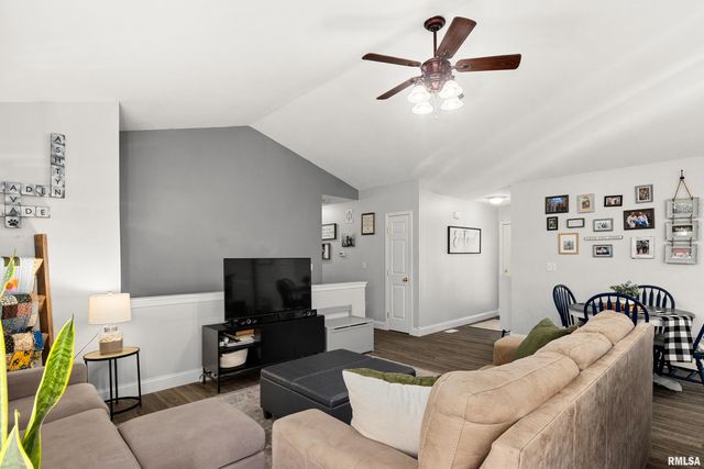 1918 STONERIDGE, Washington, IL 61571