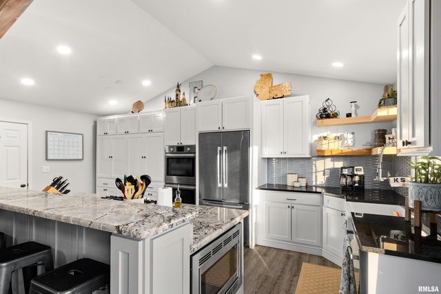 1918 STONERIDGE, Washington, IL 61571