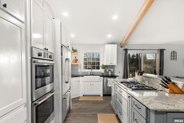 1918 STONERIDGE, Washington, IL 61571