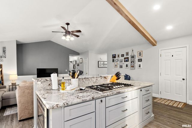 1918 STONERIDGE, Washington, IL 61571