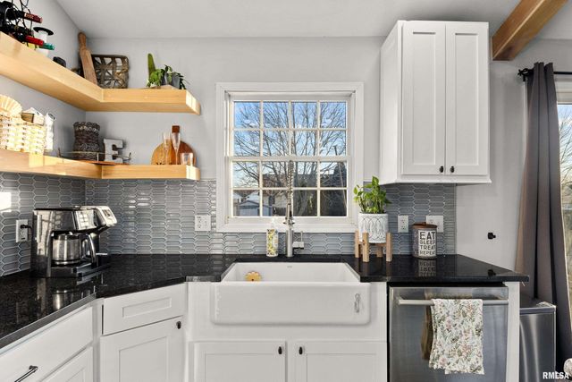 1918 STONERIDGE, Washington, IL 61571