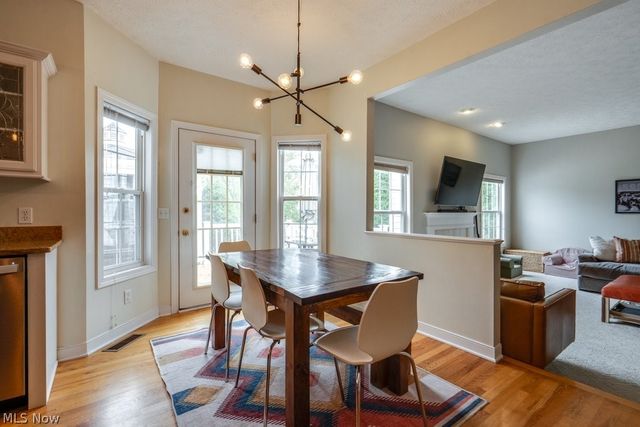 325 Fieldcrest Drive, Fairlawn, OH 44333
